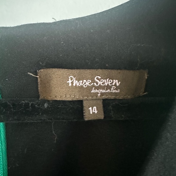 Cute work dress - Picture 2 of 3